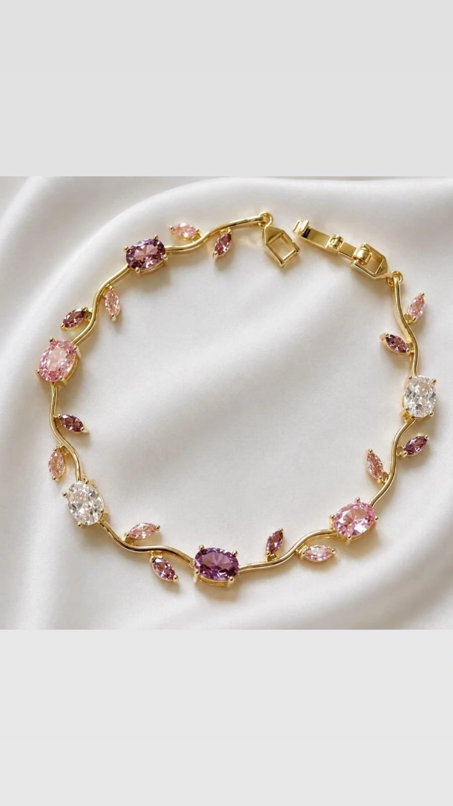 Trending Tulip Bracelet